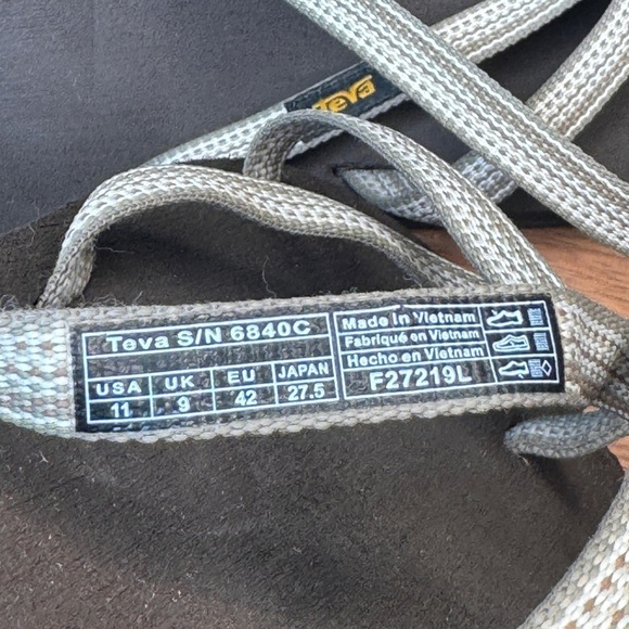 Teva Olowahu Flip Flop Sandal Quick Dry Vegan Size 11 - Picture 6 of 8